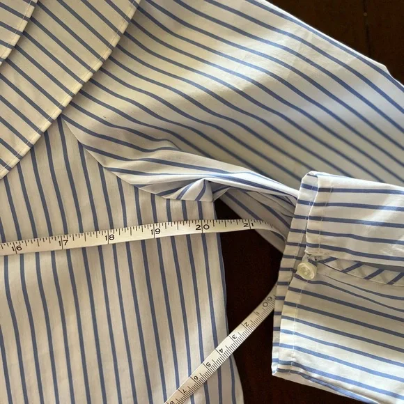 NWT Calvin Klein blue white ruffled neck one cold shoulder blouse - Picture 7 of 8